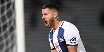 La boca llena de gol para el artillero Albiazul, que es uno de los artilleros de la Superliga\u002E