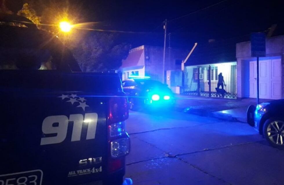 Bajaron de un auto y balearon a dos hombres: uno murió, el otro está grave