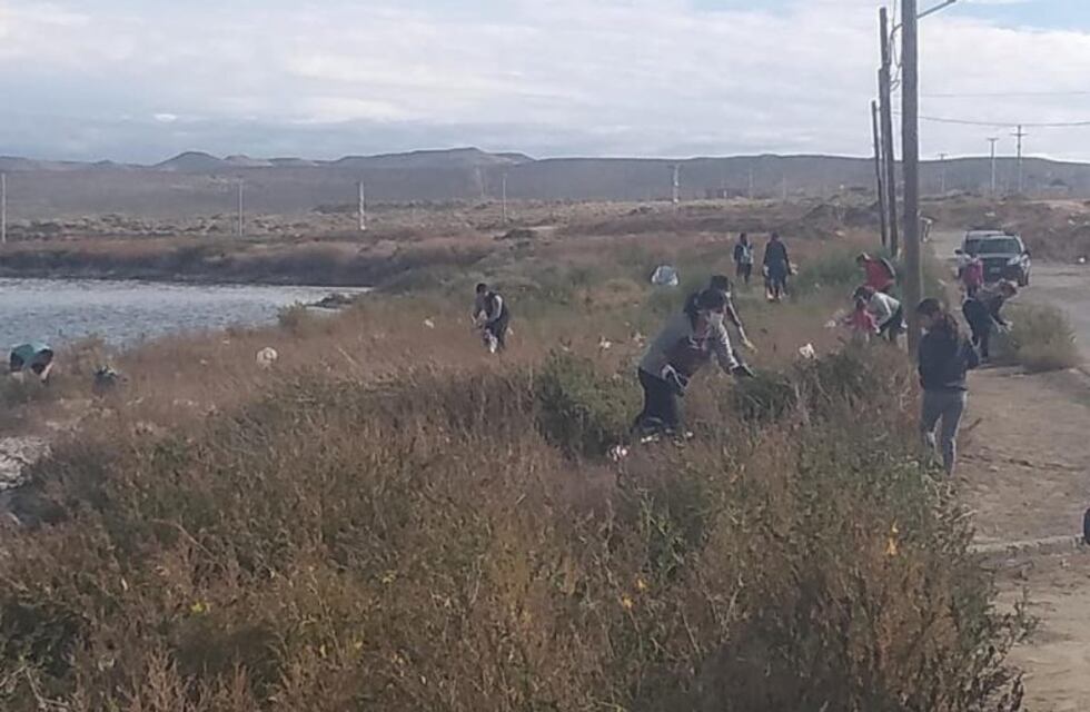 Caleta Olivia cumplió con el primer desafío del Trash Challenge