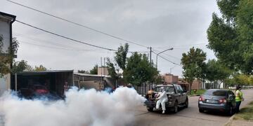 Fumigación espacial contra el dengue