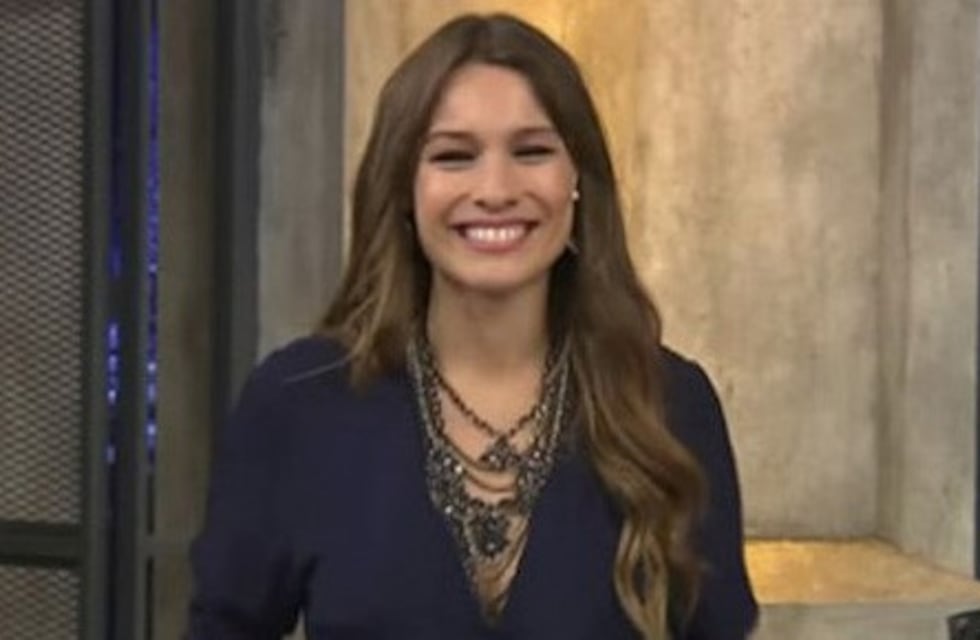 La reemplazante de Pampita condujo su primer programa