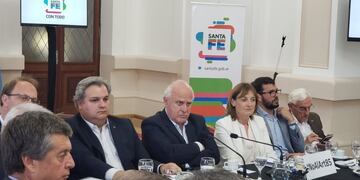 El mandatario apoyó a cooperativistas y mutualistas este lunes en la capital provincial\u002E (@mutualesdesf)