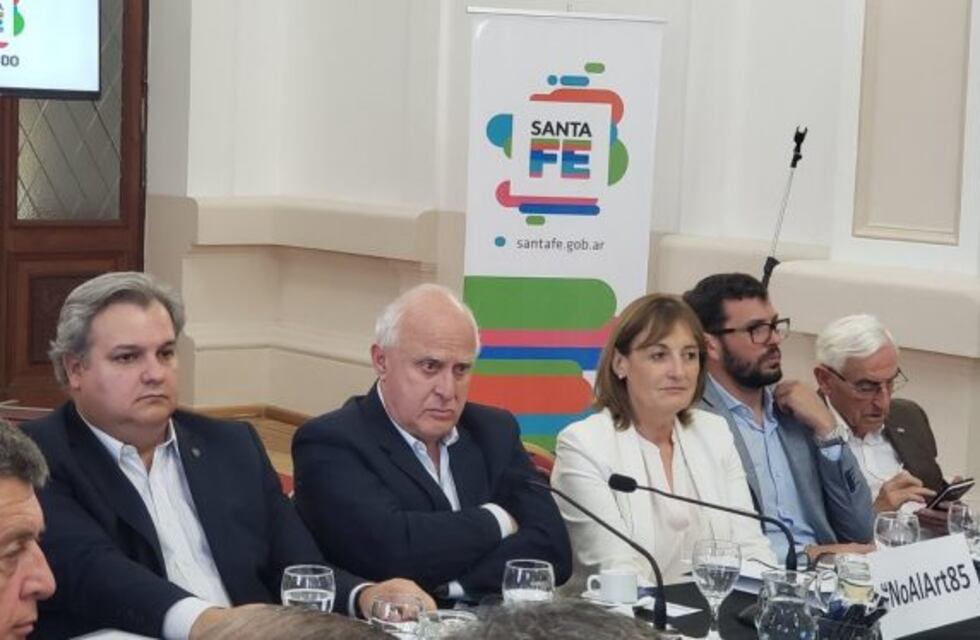 Lifschitz dijo que no cree en la "demagogia" tras la sugerencia de Corral para congelar salarios