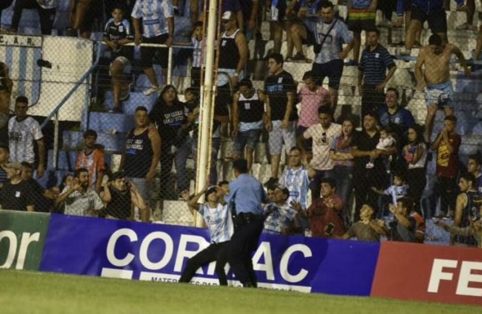 Operan a niña baleada por la Policía en los incidentes tras el partido de Racing