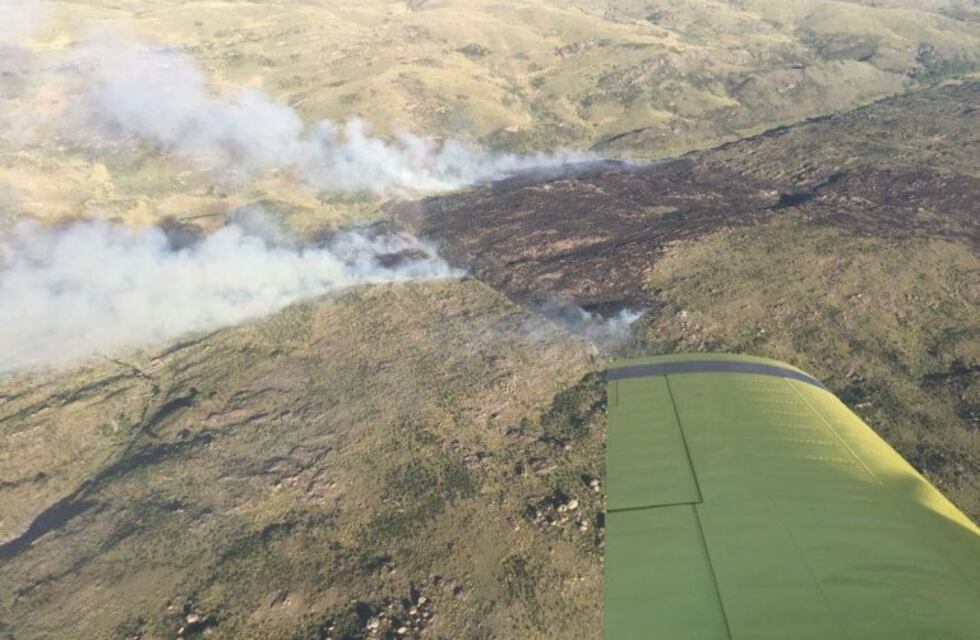 Un incendio afecta cercanías del paraje La Barranquita