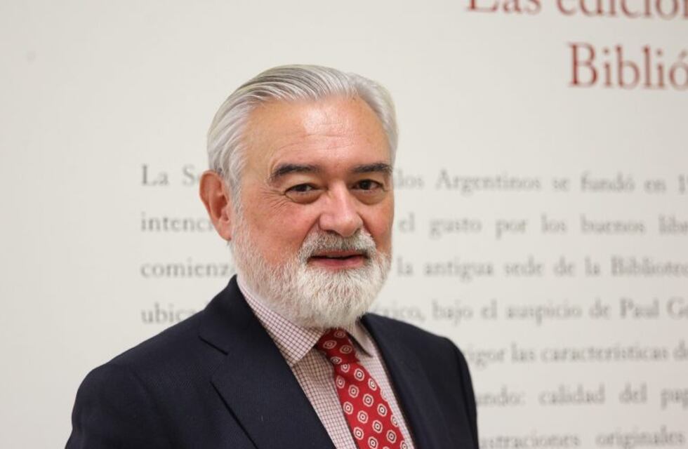 El director de la RAE apuntó contra el lenguaje inclusivo: "Es una falsa solución"