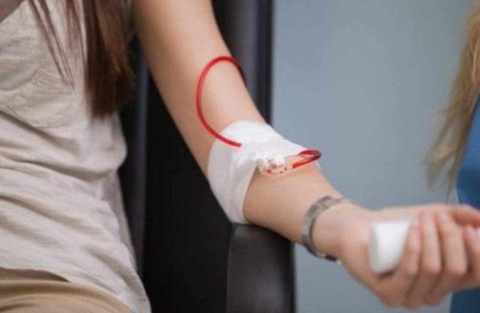 Colecta externa de sangre organizada por La Mesa de Cooperativas y el Centro de Salud