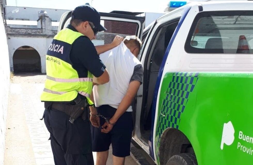 Punta Alta: ingresó a un domicilio, golpeó al propietario y fue aprehendido