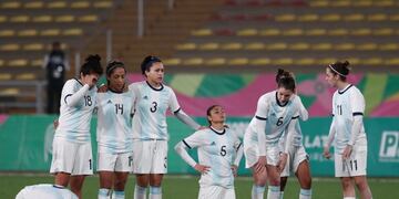 Soccer Football - XVIII Pan American Games - Lima 2019 - Women's Finals - Argentina vs Colombia - San Marcos Stadium, Lima, Peru - August 9, 2019\u002E Argentina's players react after the penalty shootout\u002E REUTERS/Susana Vera