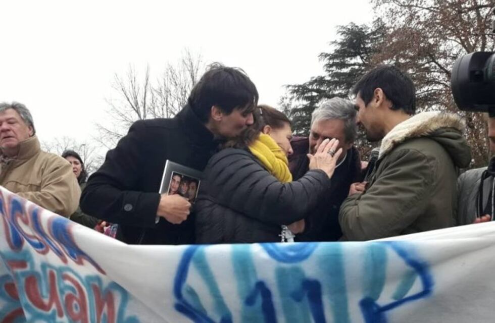 La familia de Juan Cruz Ibáñez encabezó una conmovedora marcha por justicia