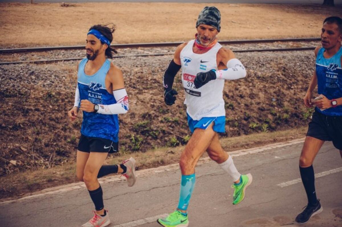 En un duro desafío, Cossar descolló para ubicarse entre los más veloces de una multitudinaria competencia\u002E