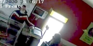 Cámara de seguridad\u002E Robo en Nueva Córdoba\u002E