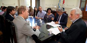 Firman convenio para facilitar la inclusiu00f3n social de personas en conflicto con la ley