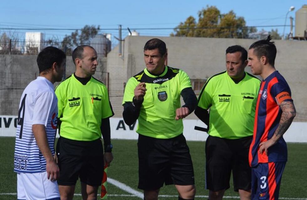 Renuncia masiva de árbitros por diferencias con la actual conducción