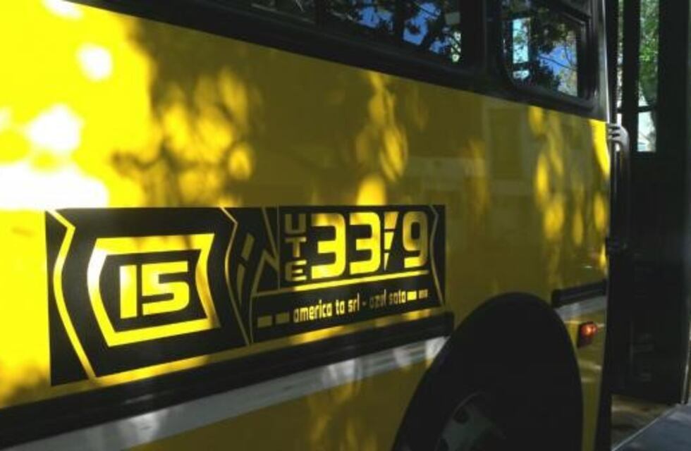 Rosario Bus anunció que no circulará los feriados por la zona de Funes