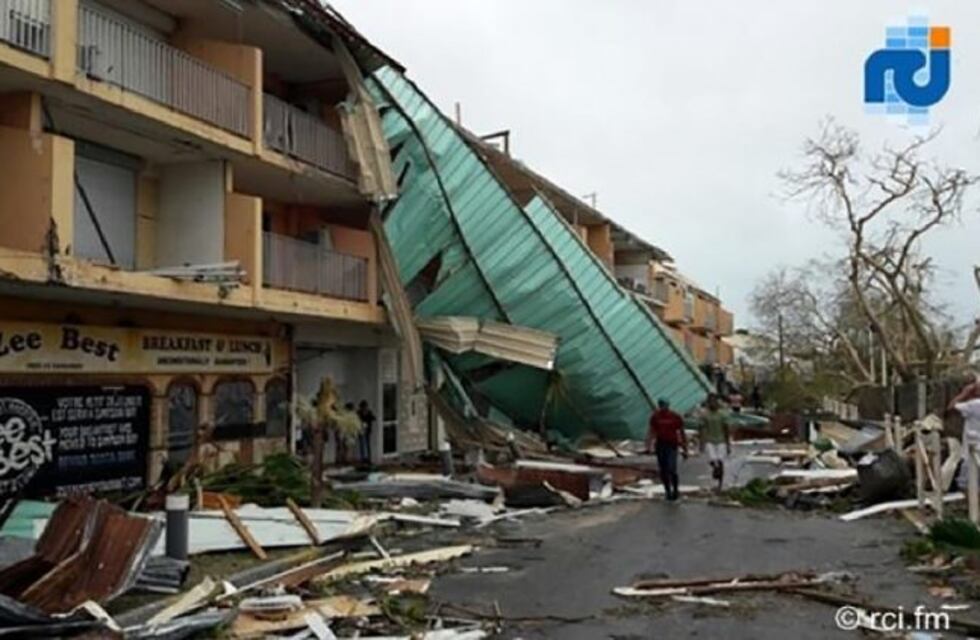 Irma deja diez muertos y se dirige a Miami