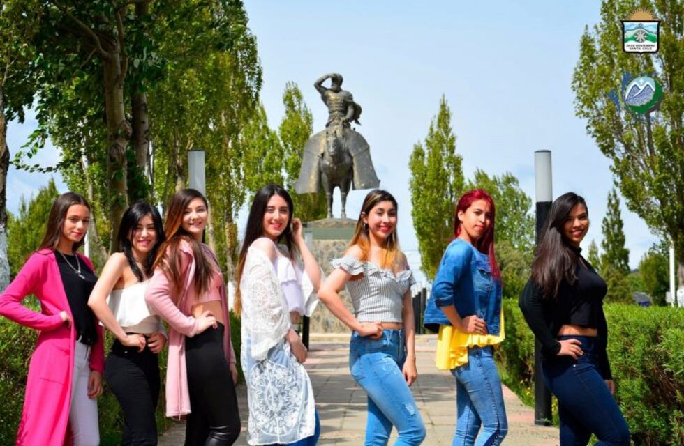 28 de Noviembre: fotos con las candidatas a soberana