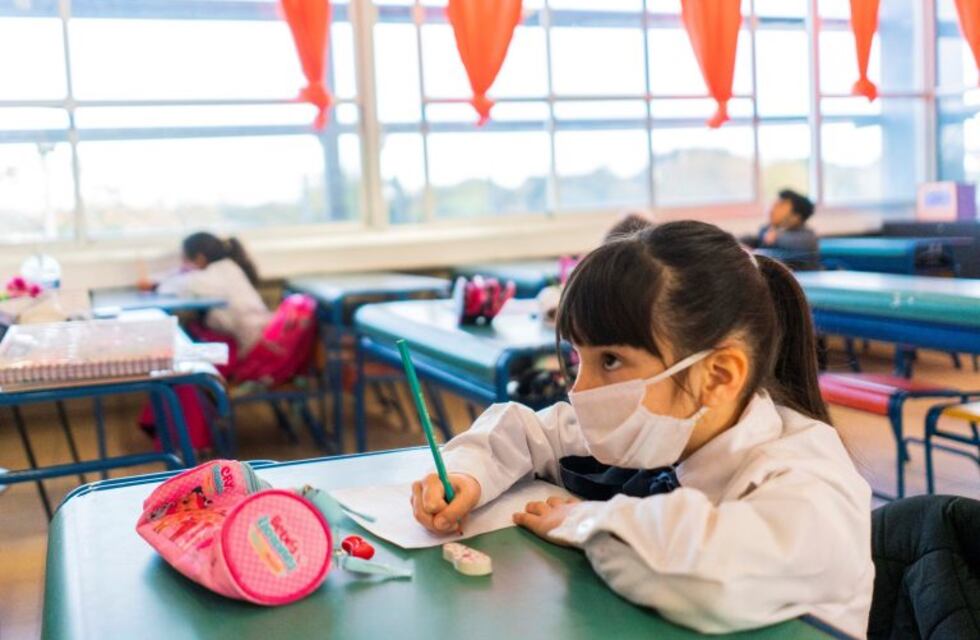 Escuelas: Santa Fe alcanzó la presencialidad plena en el 96% de las escuelas