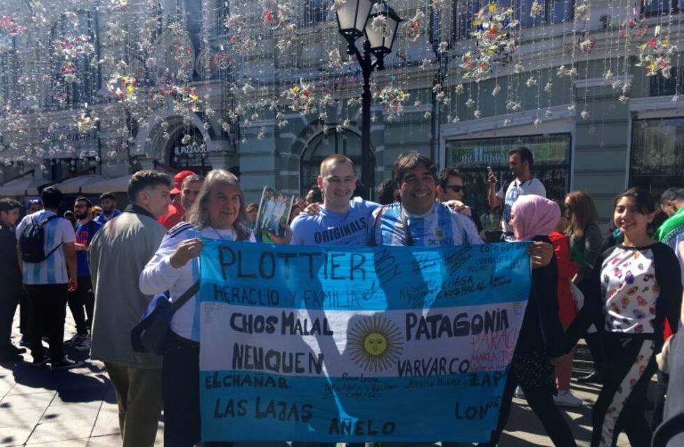 Los hinchas argentinos coparon las calles de Rusia