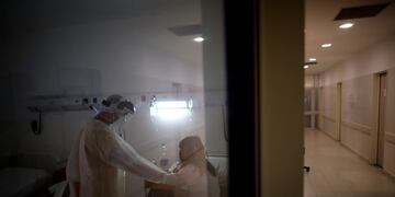 Más de 100 contagiados y aislados en el Hospital Regional