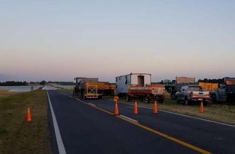 Avanzan trabajos de mantenimiento en la ruta 98 en Santiago del Estero