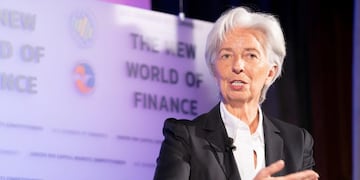 El FMI habla del fin de la recesión y libera otros U$S10\u002E800 millones\u002E
