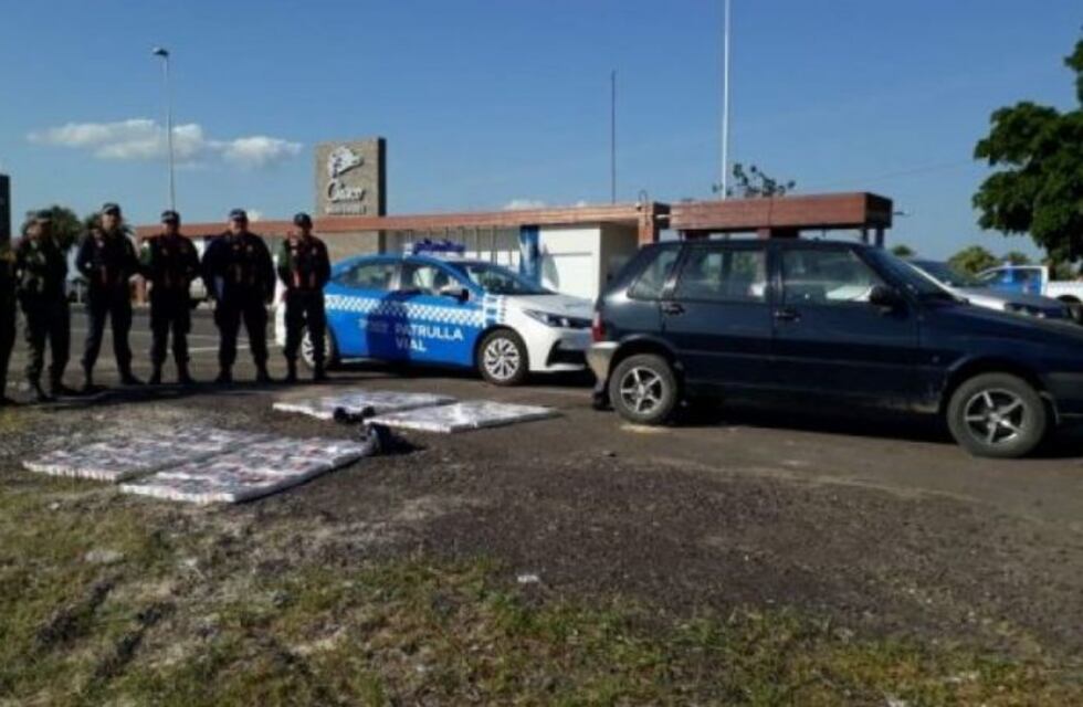 Correntino fue detenido con 4 mil cigarrillos ilegales en el Puente General Belgrano