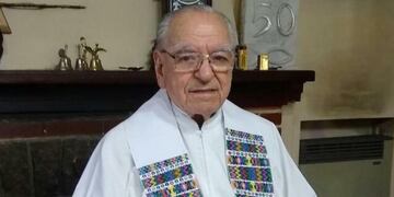 Falleció el padre Ramón Sánchez Torres, párroco por 50 años de La Falda\u002E (Foto: web)\u002E