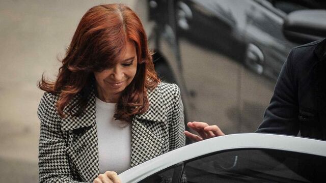 Cristina. La expresidenta irá a juicio por Hotesur y por Los Sauces. (La Voz)