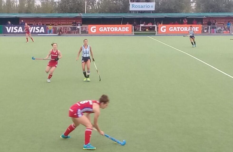 Las Leonas volvieron a vencer a Inglaterra en el segundo partido de la serie en Rosario