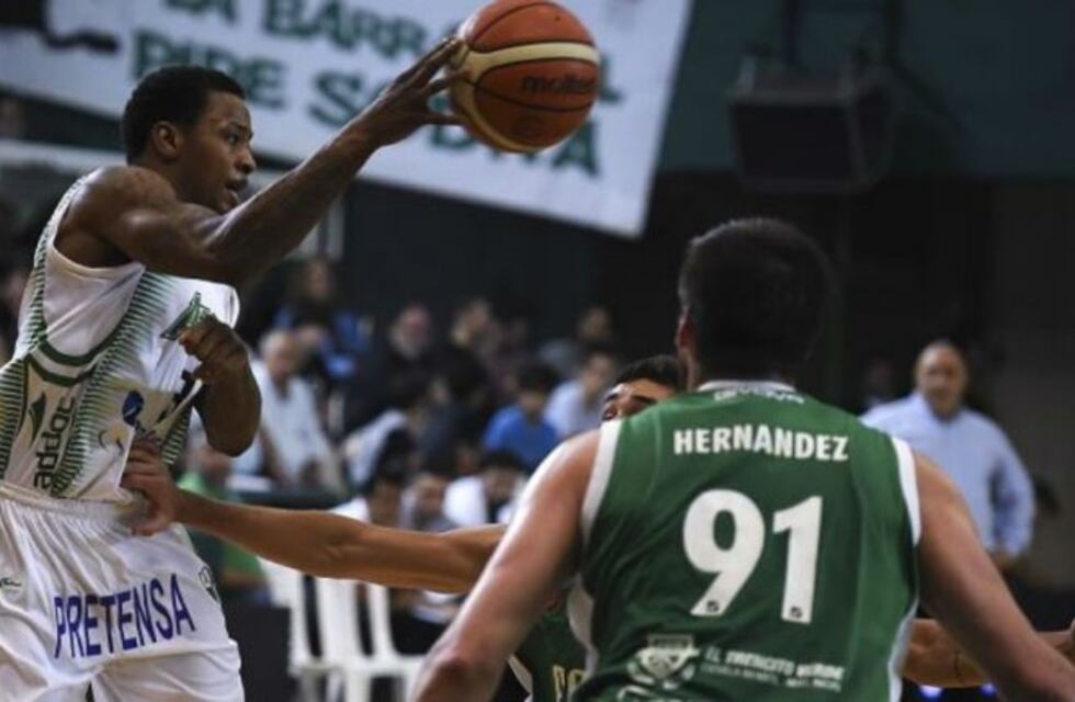 Atenas cortó al base Keith Appling