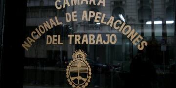 La Cámara Nacional de Trabajo falló a favor de tres trabajadores que se consideraron despedidos porque no les pagaban el salario\u002E