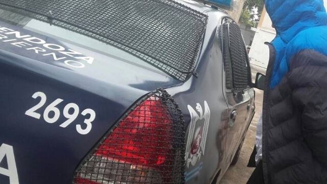 Efectivos de Observaciones de la comisaru00eda Primera y de la Cuarta lograron detener al buscado en la esquina de San Martu00edn y Gobernador Gonzu00e1lez.