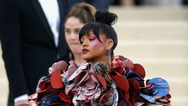 NEW YORK, NY - MAY 01: Rihanna attends