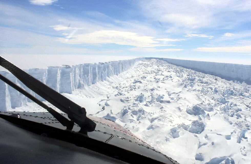 Más de un tercio del hielo antártico corre riesgo de colapsar por el cambio climático