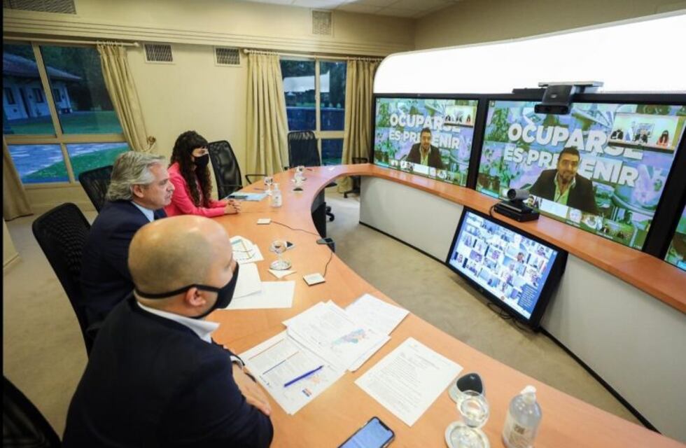 Se lanzó el programa "Municipios de Pie"