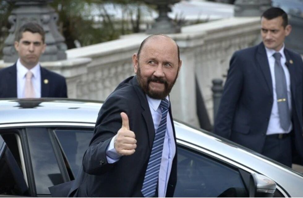 Insfrán viaja hoy a Mendoza para una cumbre de gobernadores con Alberto Fernández