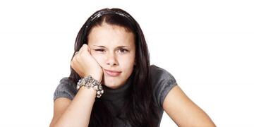 Joven aburrida (Foto:Pixabay/Web)