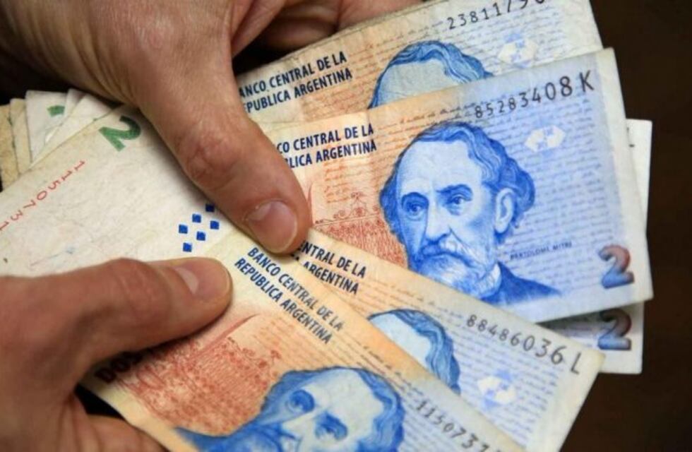 Los billetes de 2 pesos se podrán cambiar hasta el 31 de mayo