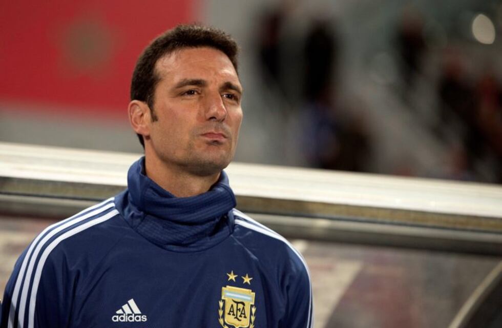 Sacachispas arremetió contra Lionel Scaloni con una broma en Twitter