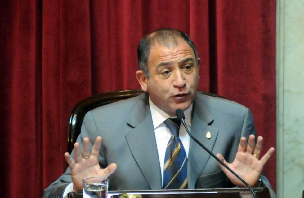 Luis Juez dijo que tratará con el canciller Faurie su futuro en Ecuador