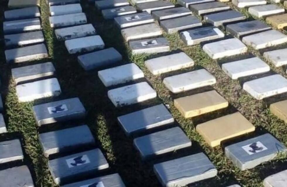 Gendarmería secuestró 700 kilos de cocaína en un operativo iniciado en La Carlota