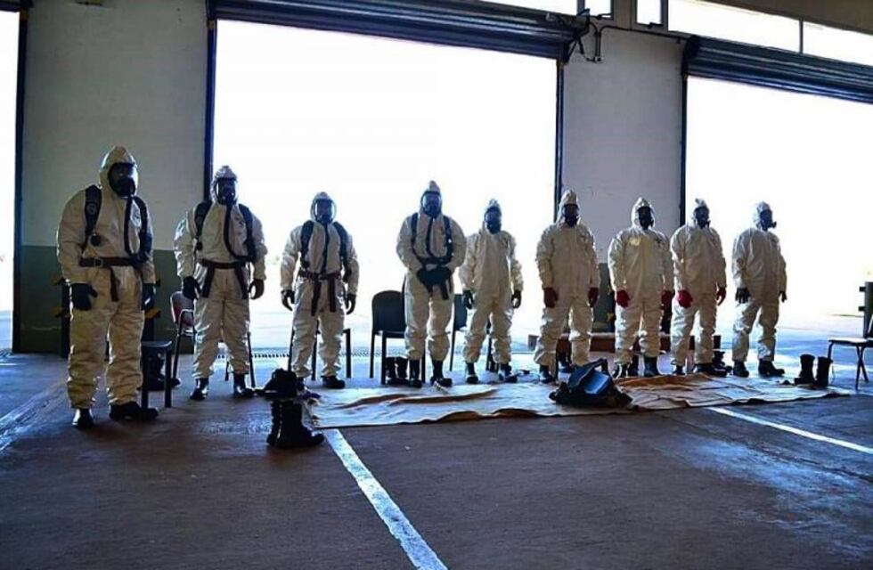 Bomberos de la Policía Federal en Iguazú celebraron sus Bodas de Plata en el aeropuerto