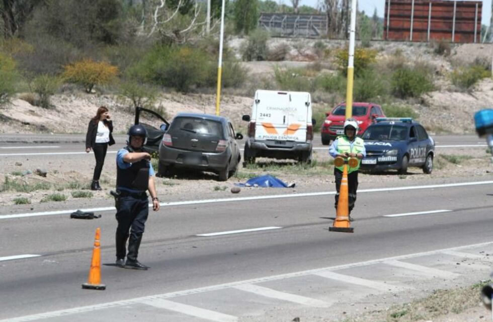 Murió atropellada una mujer en el Acceso Sur
