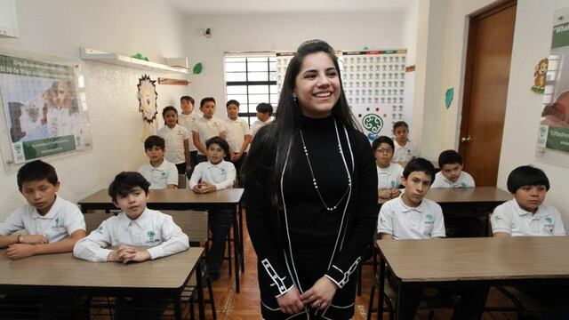 La joven psicóloga Dafne Almazán en una clase en el Cedat, México\u002E (EFE/Mario Guzmán)