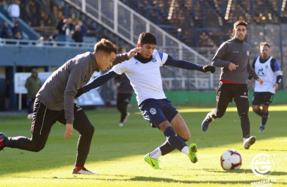 Gimnasia empató 1-1 con Argentinos en un amistoso de pretemporada