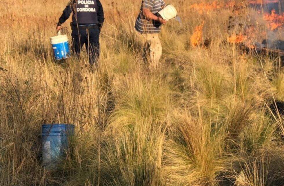 Incendio a la vera de la ruta 36