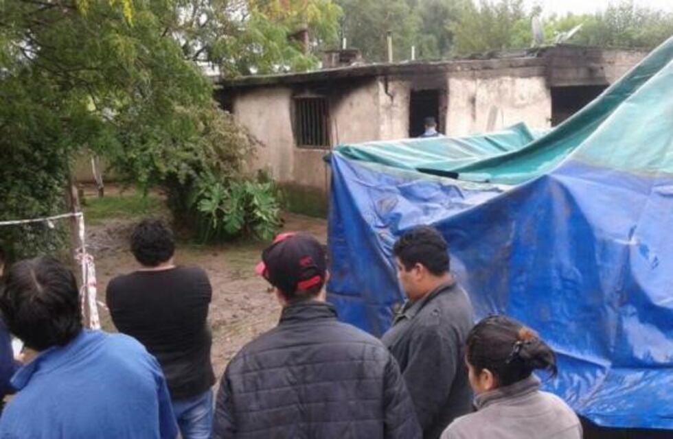Dos niños heridos de gravedad por el incendio de una casa en Córdoba