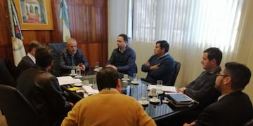 El ministro Abud Robles se reunió con los gerentes de los supermercados