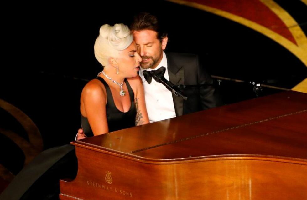 Los memes más graciosos sobre la canción de Lady Gaga y Bradley Cooper